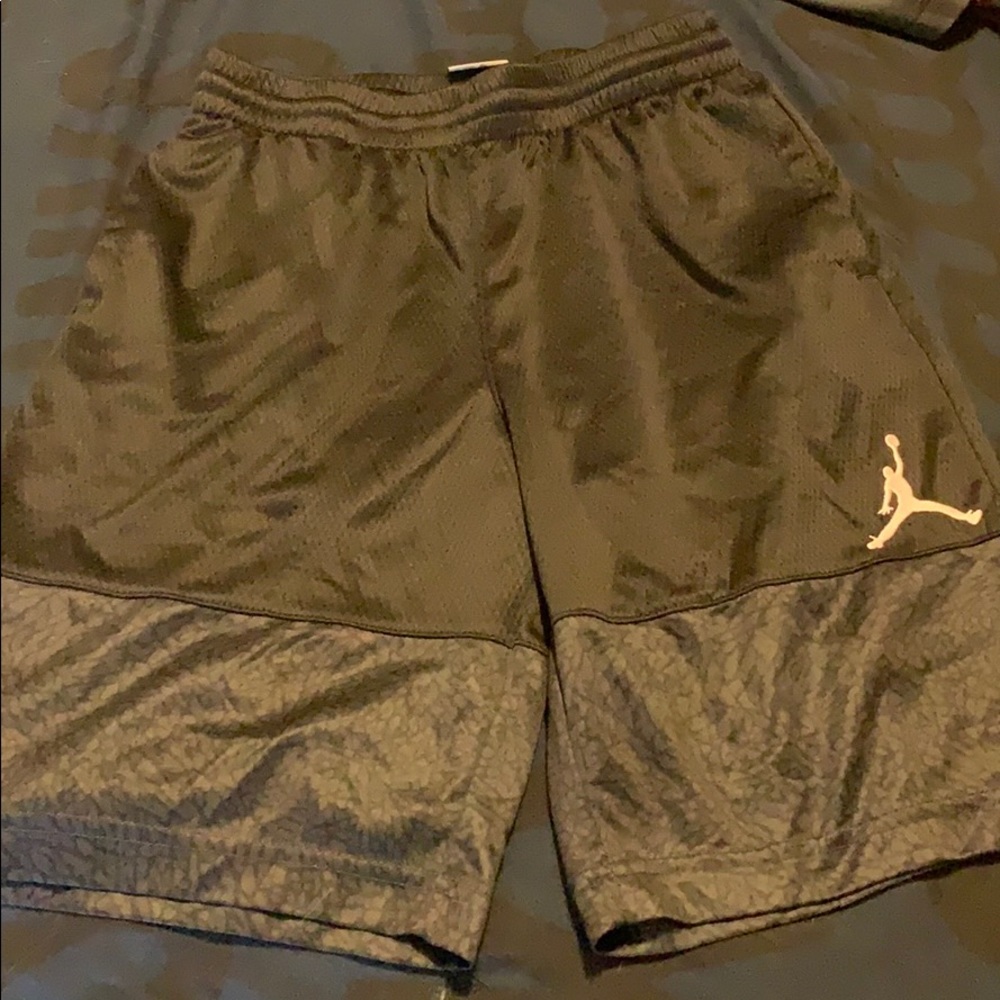Boys Nike Jordan Shorts - L